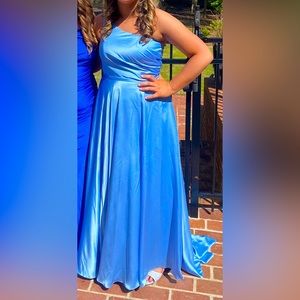 Dave & Johnny size 9/10 ice blue one shoulder prom dress style number 10524 EUC